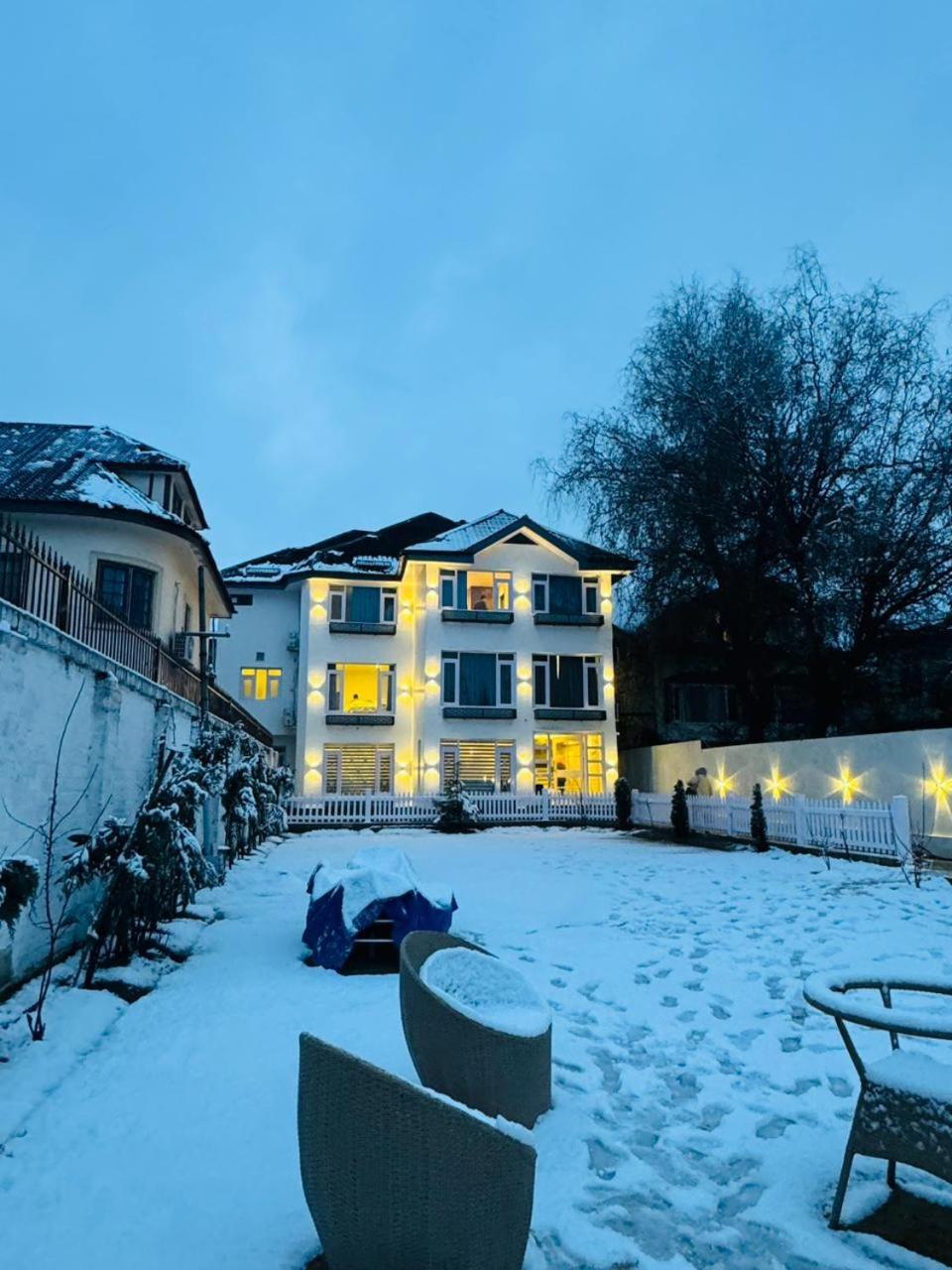 De Elaaf The Luxury Stay Srīnagar Exteriör bild